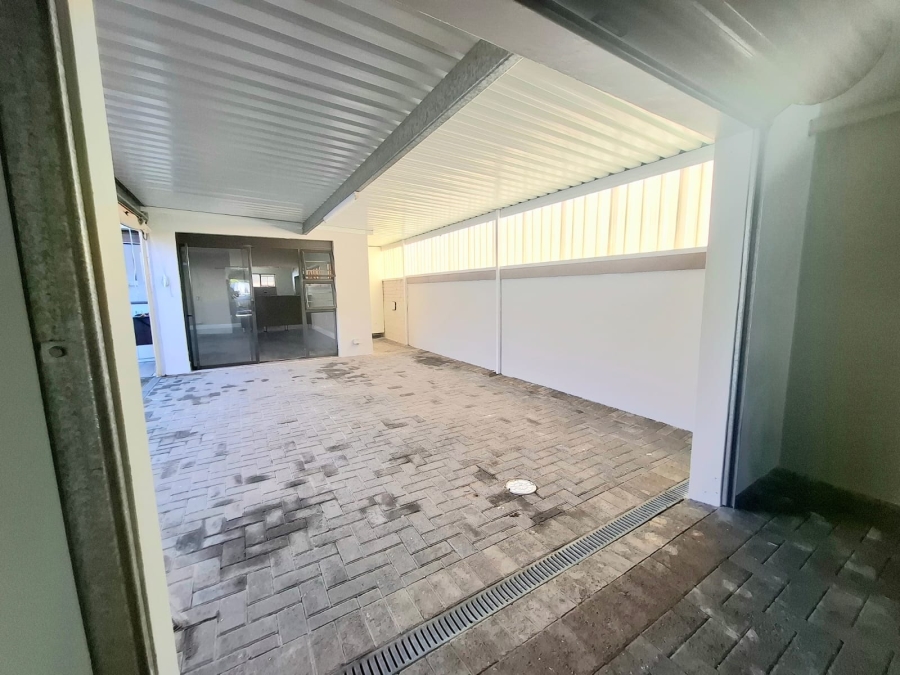 6 Bedroom Property for Sale in Dorchester Heights Eastern Cape